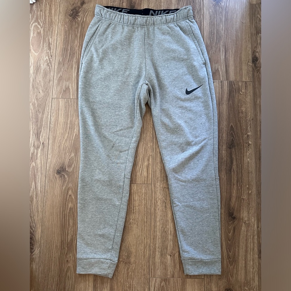 Nike Men’s Dri Fit tapered sweat pants